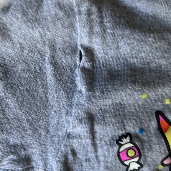 Candytopia Philadelphia Unicorn Pig Flying T-Shirt Size XS or 4/5 *1 small hole - Picture 3 of 4